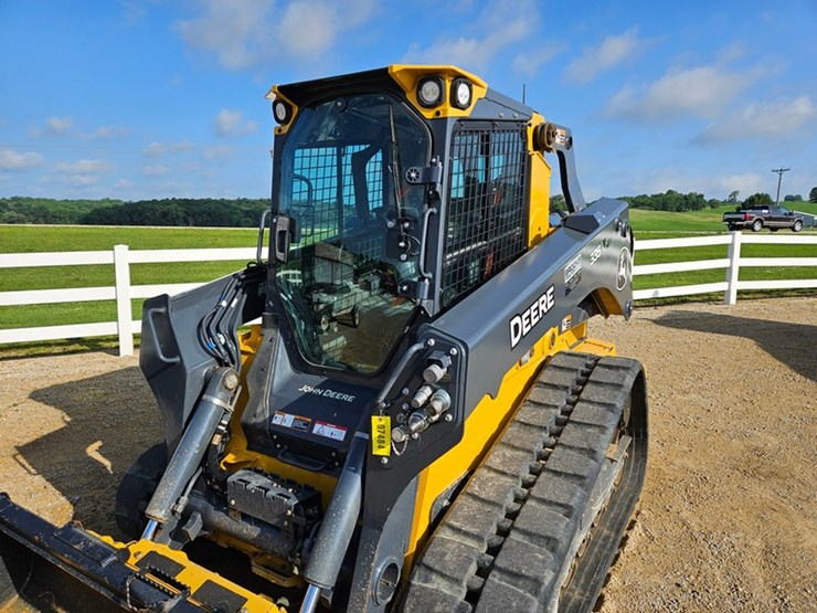 2025-john-deere-335-image-26