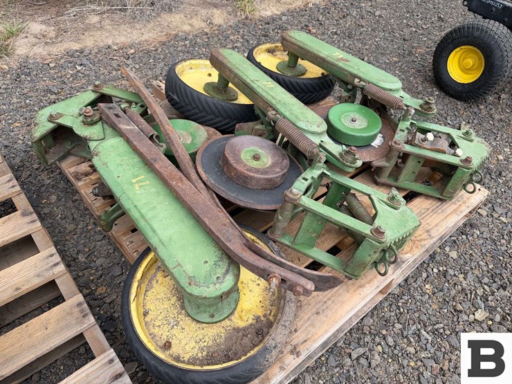 john-deere-71-image-11