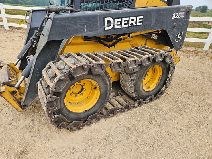 deere-328e-image-13