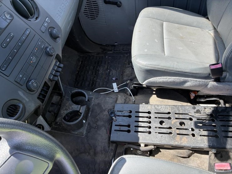 2013-ford-f250-image-19