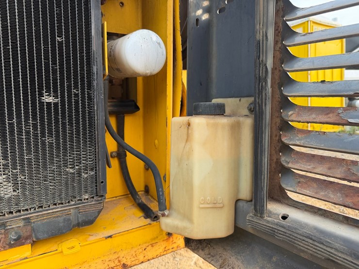 #4069-•-new-holland-ls180-wheeled-skid-steer-image-38