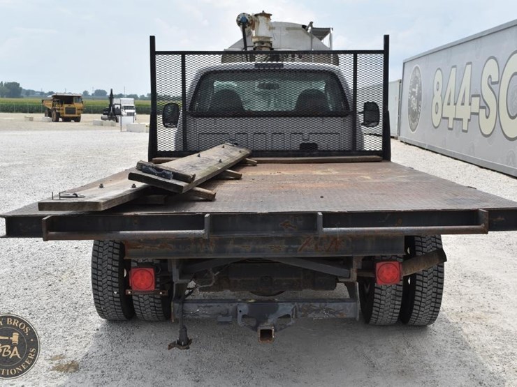 2003-ford-f550-xlt-sd-image-4
