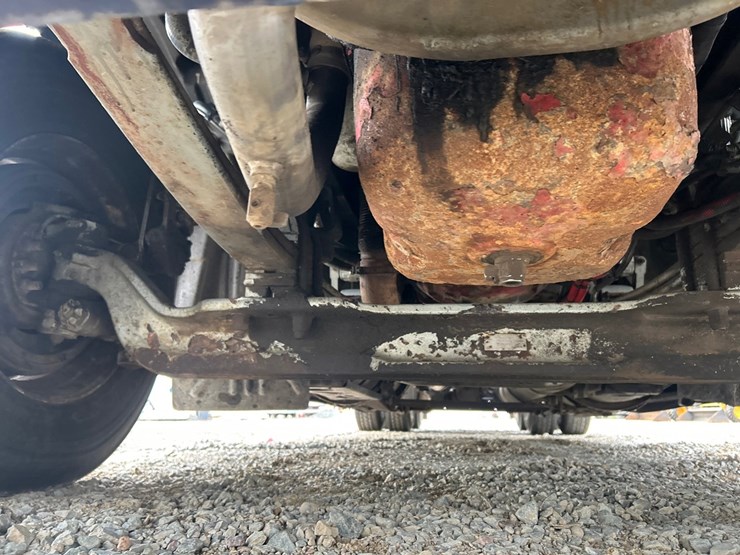 2017-kenworth-t660-image-36