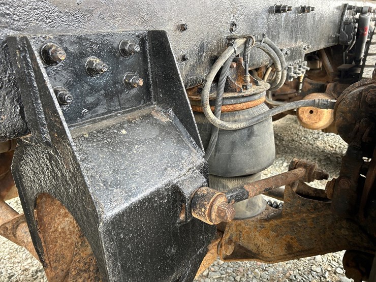 2000-caterpillar-c12-image-35