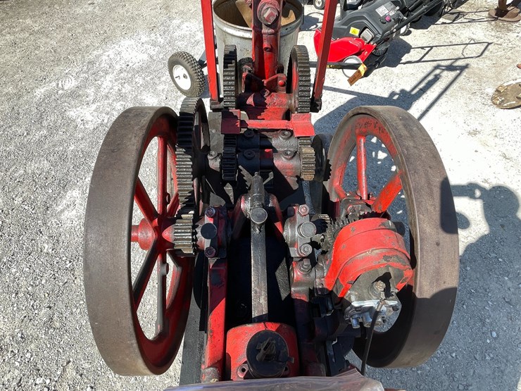 #2114-•-2-1/2-hp-associated-gas-engine-with-pump-jack-image-10