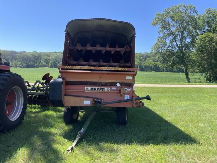 john-deere-770-image-2