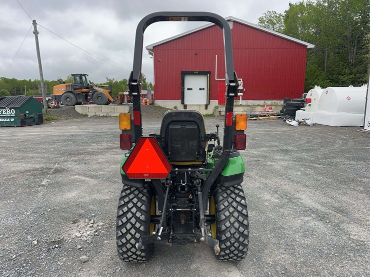 2025-john-deere-2025r-image-6