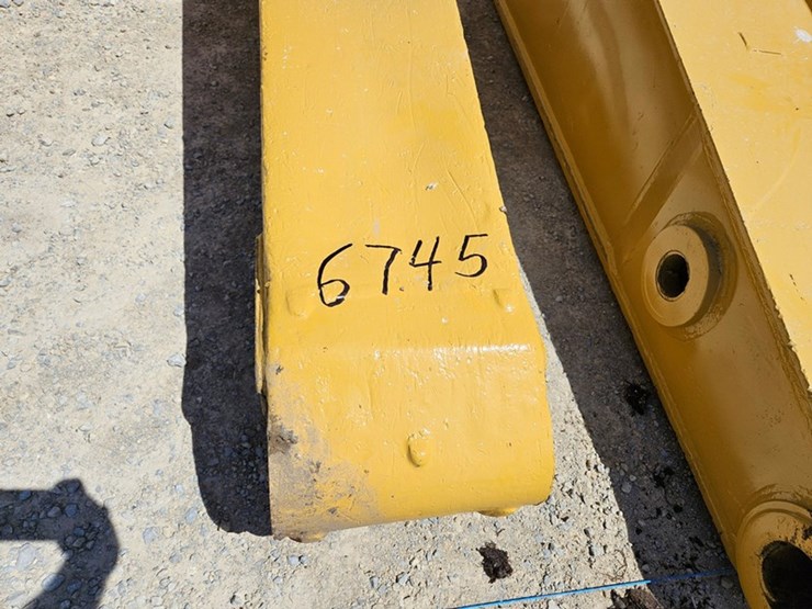 caterpillar-14-image-9