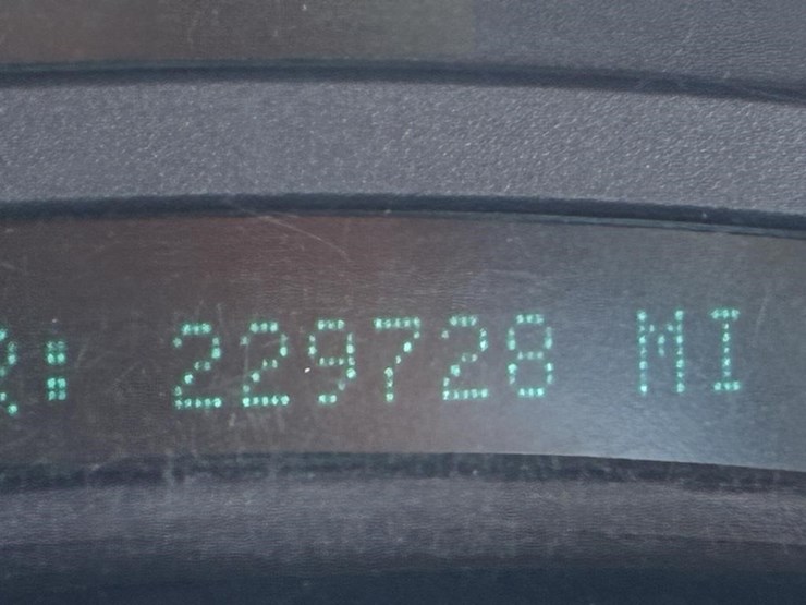 2003-chevrolet-silverado-2500-image-13