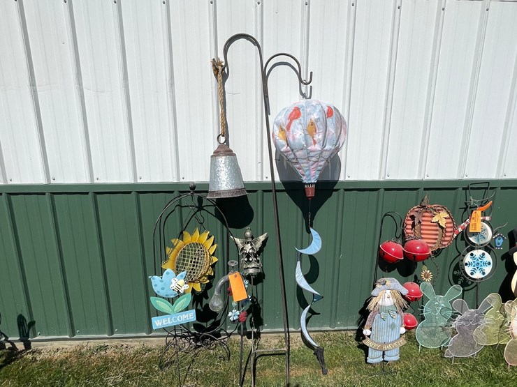 #2145-•-various-metal-yard-decorations-image-2
