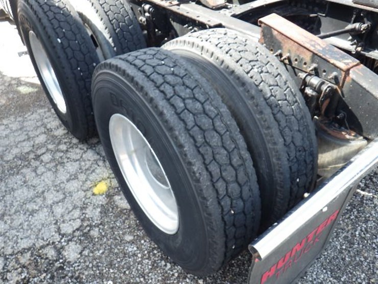 2013-mack-pinnacle-cxu613-image-11