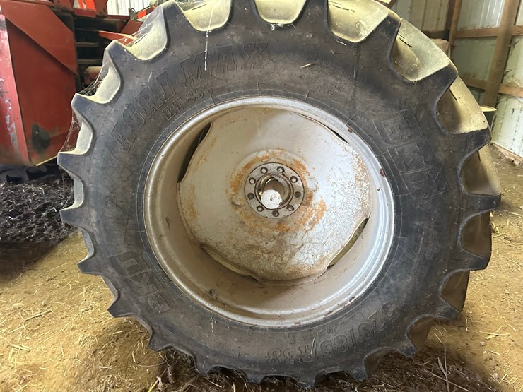 1978-allis-chalmers-8550-4x4-tractor-image-23