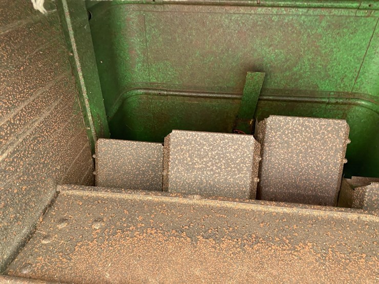 john-deere-4420-combine-image-31