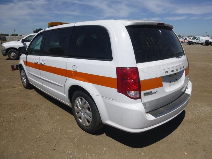 2014-dodge-grand-caravan-image-5