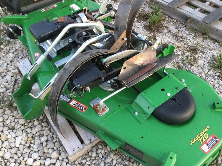 john-deere-72-image-1
