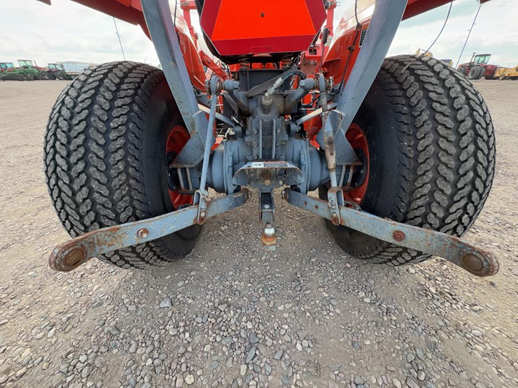kubota-l2350-image-18