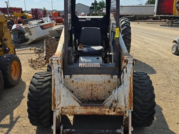 bobcat-825-image-9