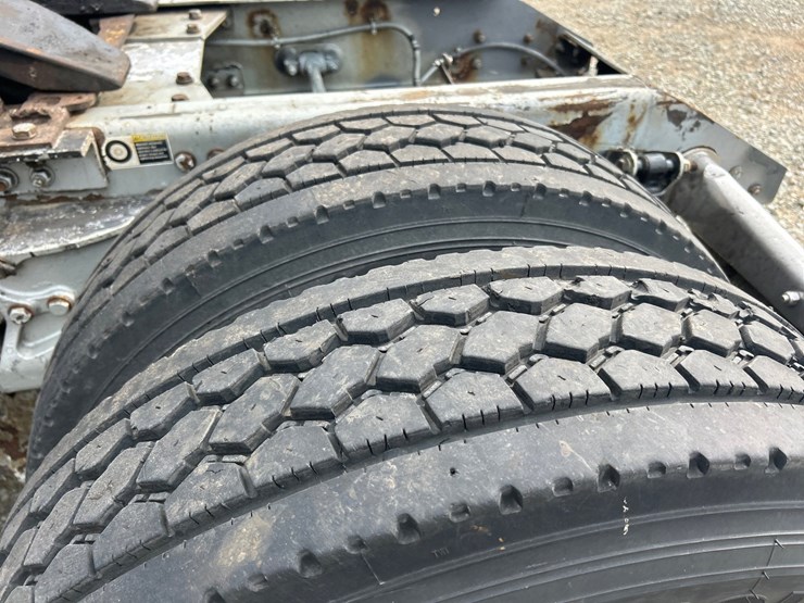 2017-kenworth-t660-image-86