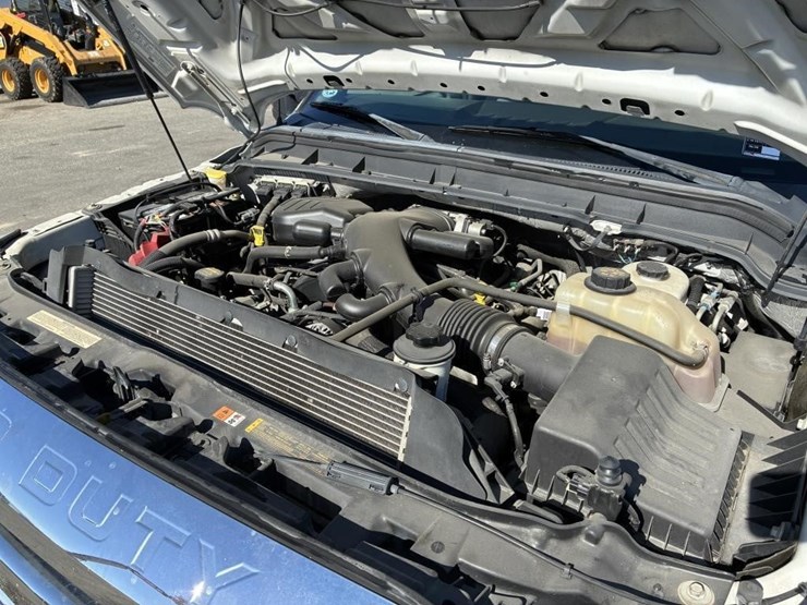 2011-ford-f550-image-7