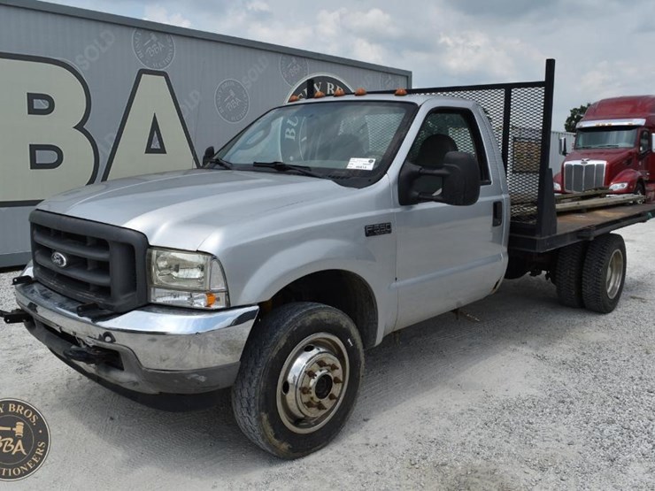 2003-ford-f550-xlt-sd-image-1