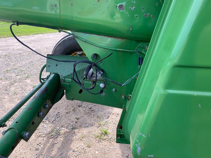 john-deere-4420-combine-image-22