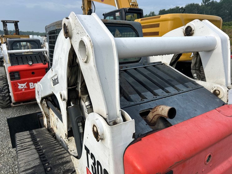 bobcat-t300-image-26