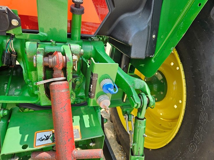 john-deere-5055d-image-17