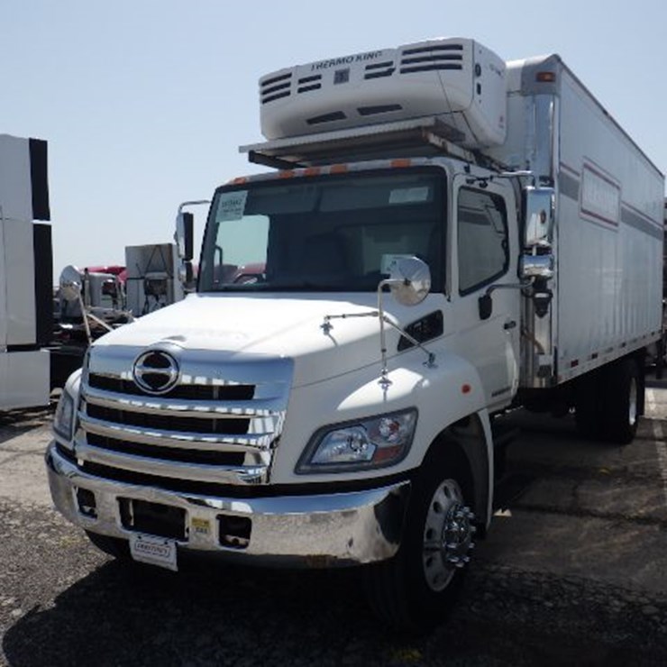 2013 HINO 338