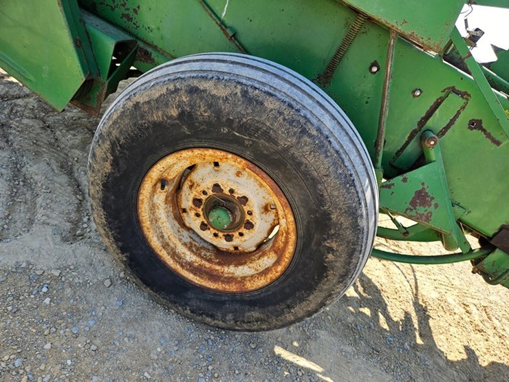 john-deere-346-image-31