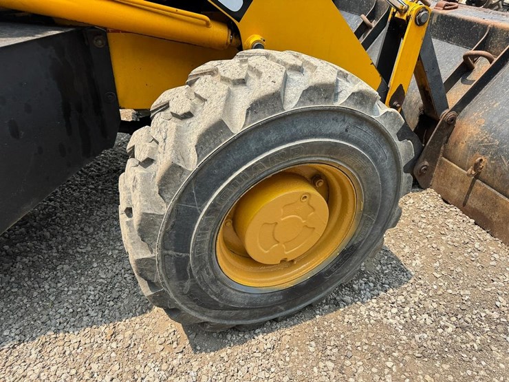 jcb-214e-image-20