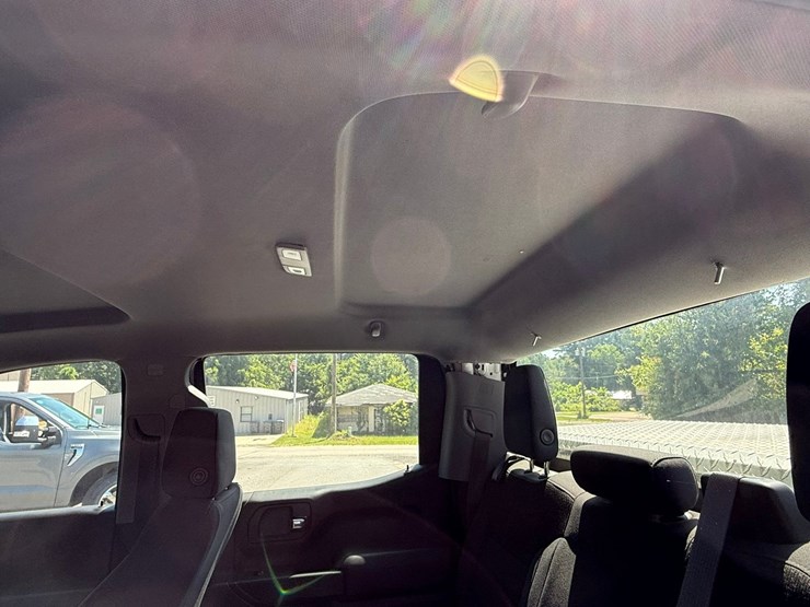 2021-chevrolet-silverado-1500-image-23