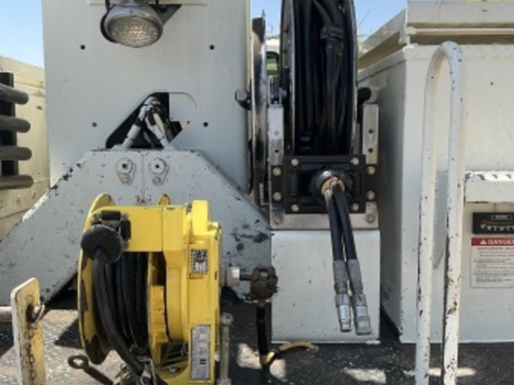 2009-international-workstar-7600-image-13