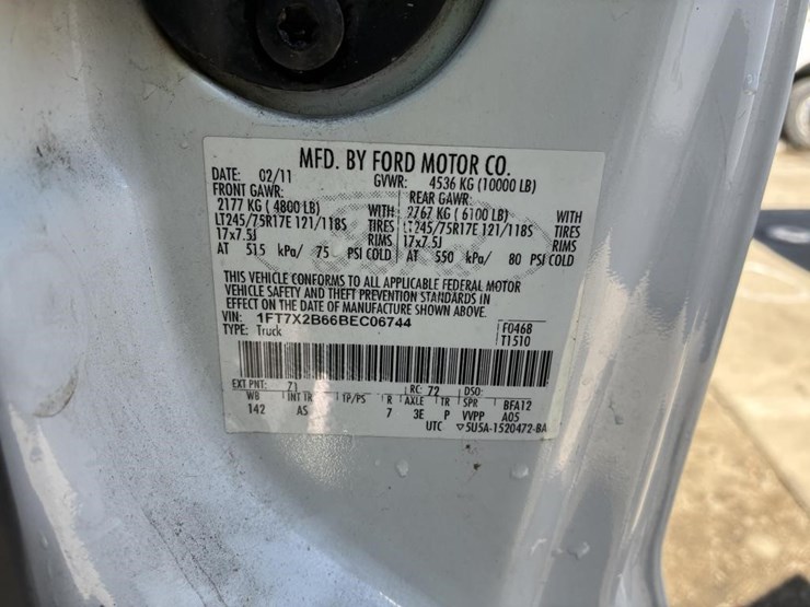 2011-ford-f250-xl-image-22