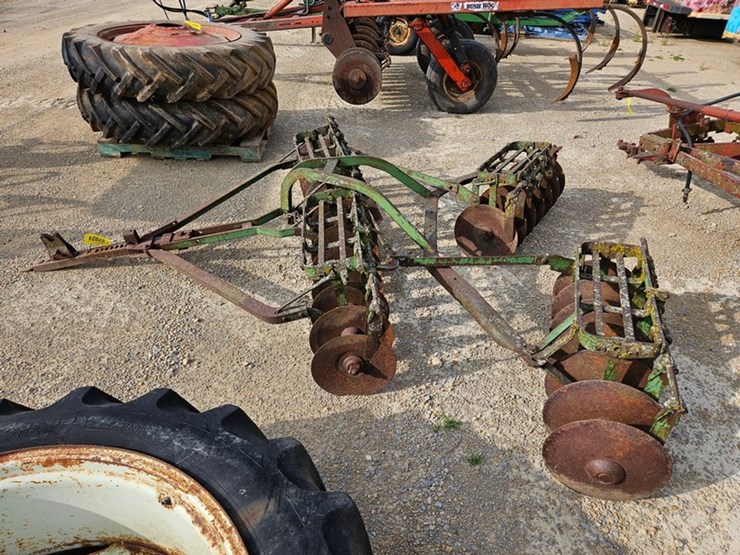 john-deere-7-image-2