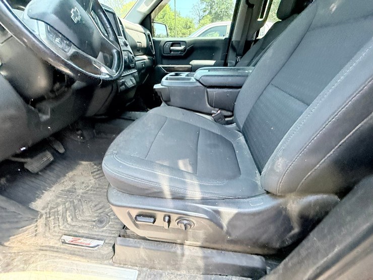 2020-chevrolet-silverado-1500-image-57