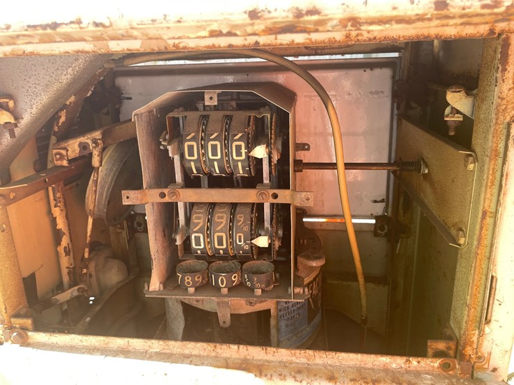 #2122-•-ao-smith-gas-pump-image-5