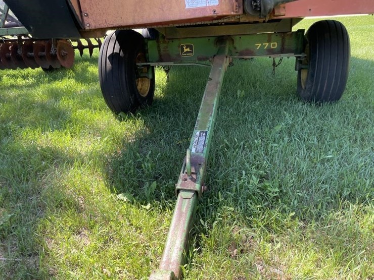 john-deere-770-image-4