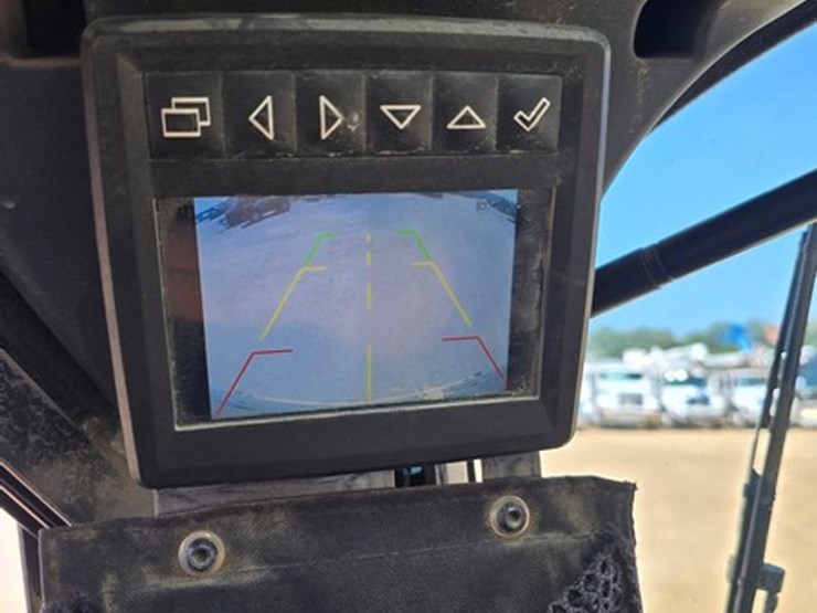 deere-330g-image-21