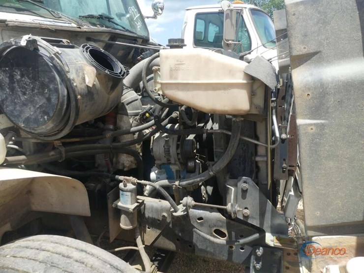 2001-international-4900-image-7