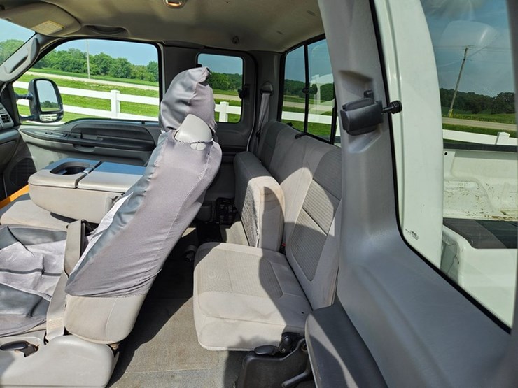 2004-ford-f250-xlt-image-22