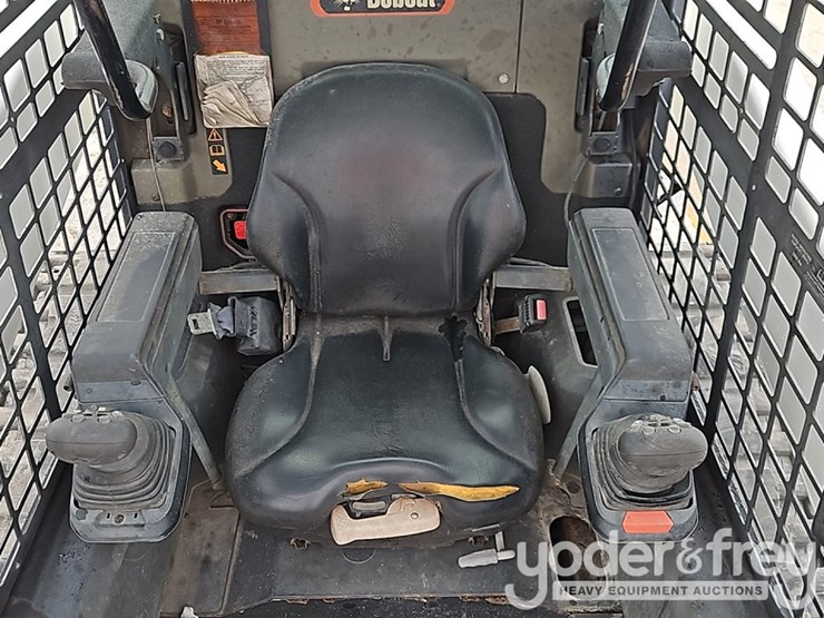 2021-bobcat-t76-image-26