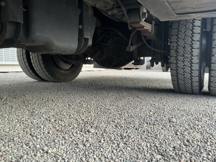 2016-ford-f550-image-32