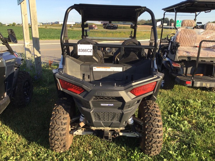 2015-polaris-rzr-900-image-3