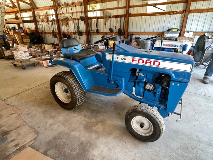 ford-tractor-image-4