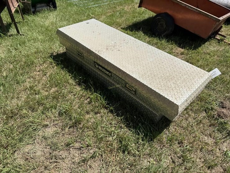 husky-truck-bed-tool-box-image-1