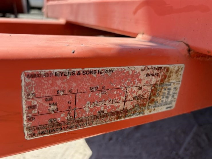 2011-myers-and-sons-gb-4001-arrowboard-trailer-image-14