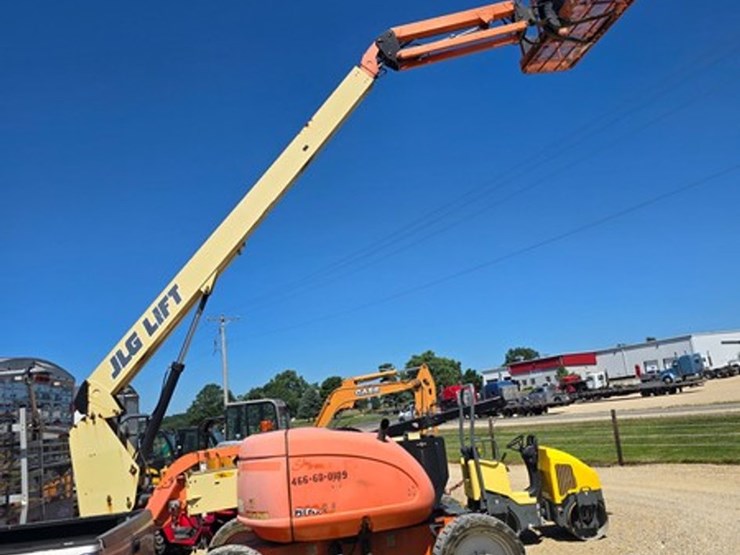 2013-jlg-600aj-image-24