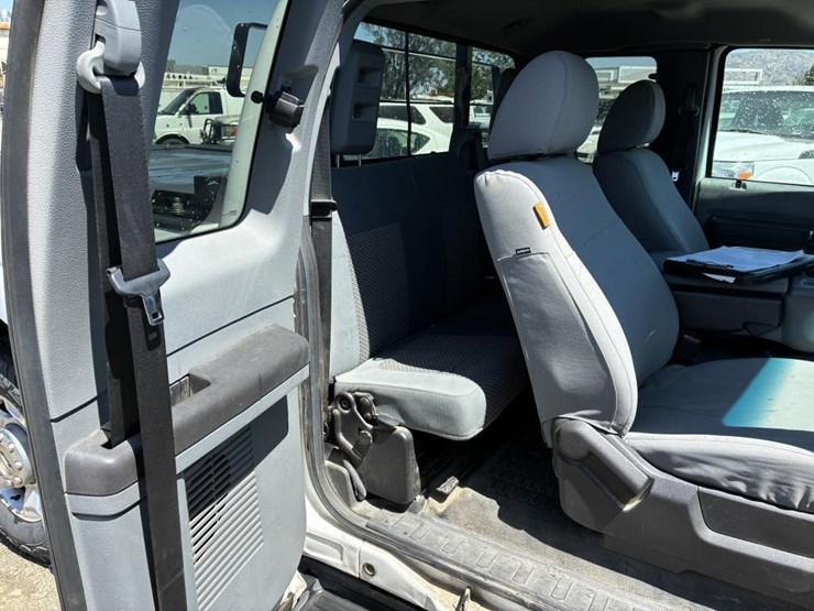 2011-ford-f250-image-11