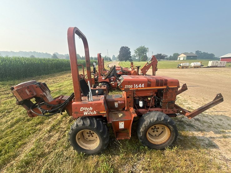 ditch-witch-3700dd-image-5