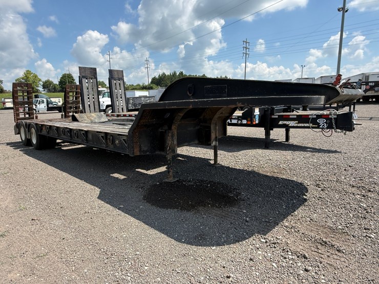 #84-•-1973-phelan-25'-tandem-axle-equipment-trailer-image-1
